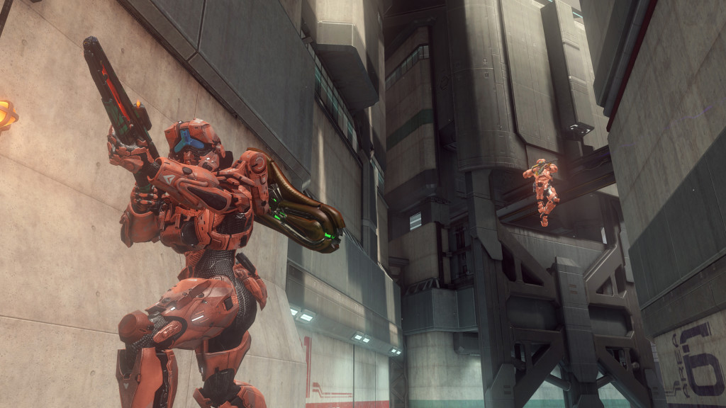 Halo 4, le prime immagini del dlc Castle Map Pack
