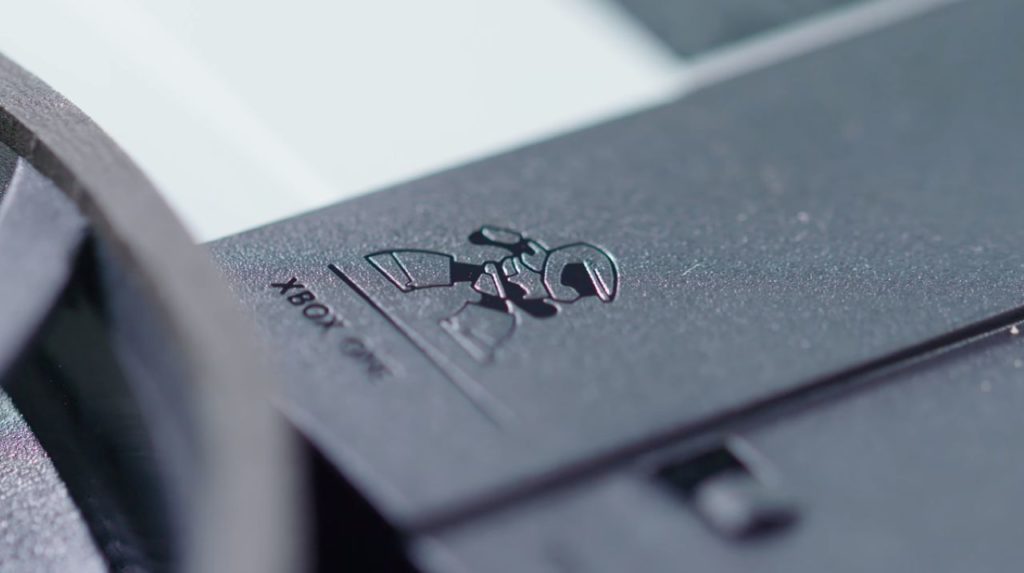 Xbox One S, Un piccolo Master Chief è inciso dentro la console
