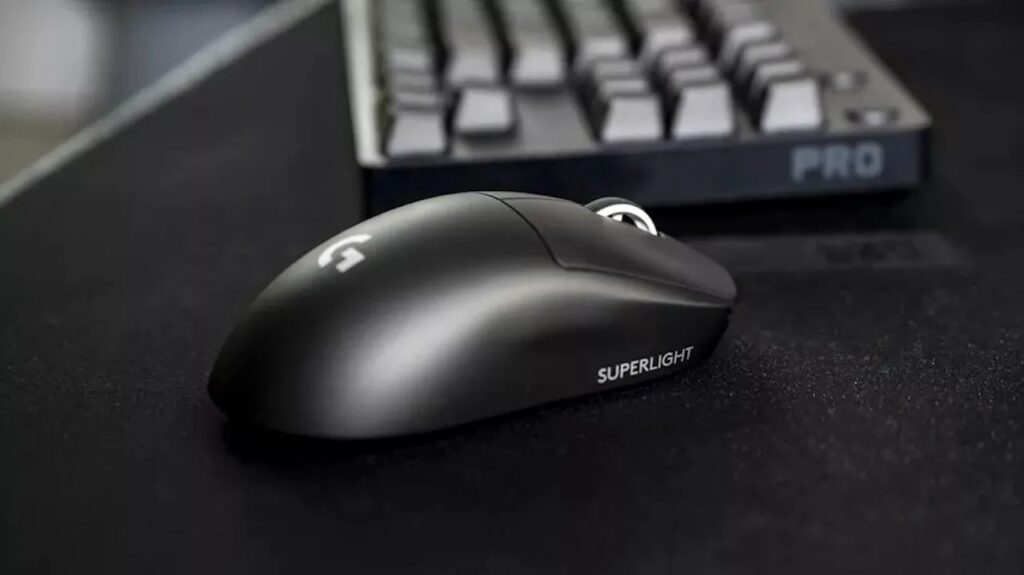Logitech, aperti i pre-order per il G PRO X Superlight